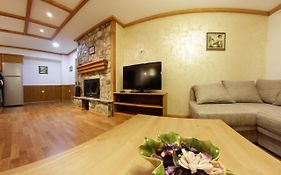 Honey Apartment - New, Luxurious And Cosy